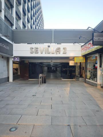 Local comercial en edificio Sevilla 2 photo 0