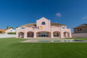 ESPECTACULAR EDIFICIO-CASA-CHALET NUEVO A ESTRENAR EN ESPARTINAS..!! photo 0