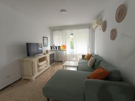 AMPLIO PISO PARA COMPARTIR EN LEÓN XIII photo 0