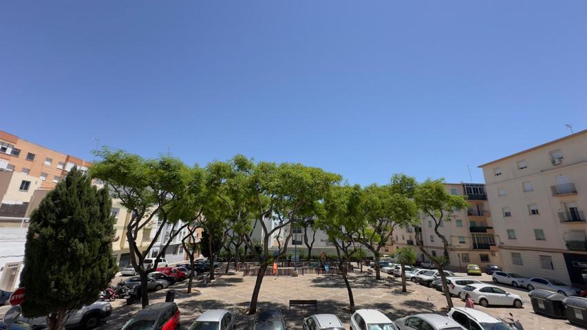 Vivienda de 3 dormitorios en la plaza del merendero photo 0