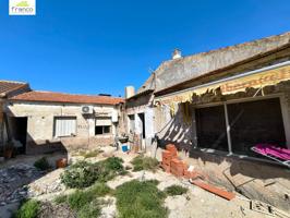 VIVIENDA PARA REFORMAR EN EL CENTRO DE LAS TORRES DE COTILLAS photo 0