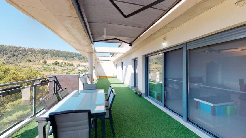 Ático de ensueño moderno con vistas panorámicas al río photo 0