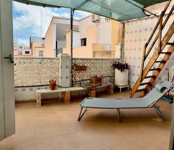 Oportunidad única en el corazón del Cabañal! Dos viviendas por el precio de una. photo 0