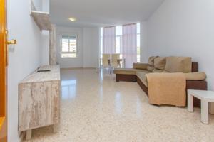 SE VENDE PISO EN LA ZONA DE SANTIAGO photo 0