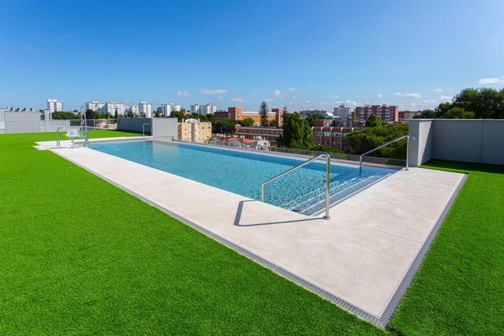 Precioso piso seminuevo con terraza en Calle Pizarro photo 0