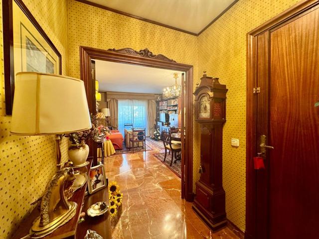 SE VENDE APARTAMENTO EN PLAZA DEL CABALLO photo 0