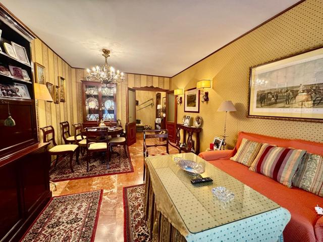 SE VENDE APARTAMENTO EN PLAZA DEL CABALLO photo 0