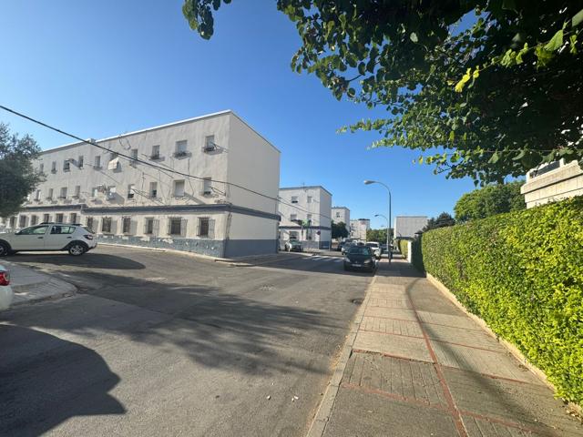 SE VENDE PISO EN PLANTA BAJA EN LA ASUNCION photo 0