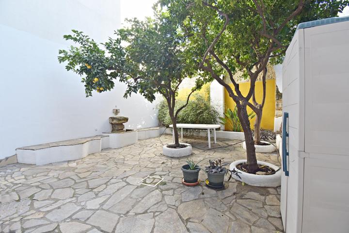 APARTAMENTO CON PATIO PRIVADO EN EL CENTRO DE JEREZ photo 0