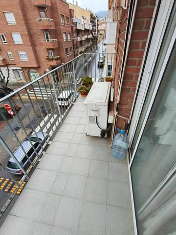 IDEAL PAREJAS, PISO EN OLESA DE MONTSERRAT photo 0