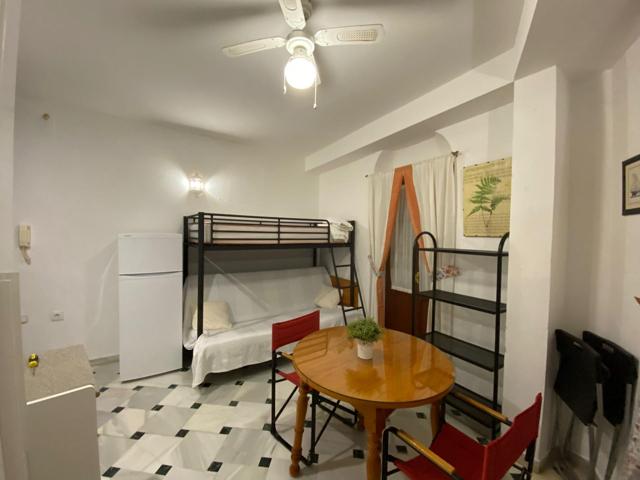 Estudio apartamento en planta segunda sin ascensor centro photo 0