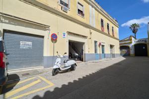SE VENDE LOCAL PARA CONVERTIR EN GARAJES O TRASTEROS photo 0