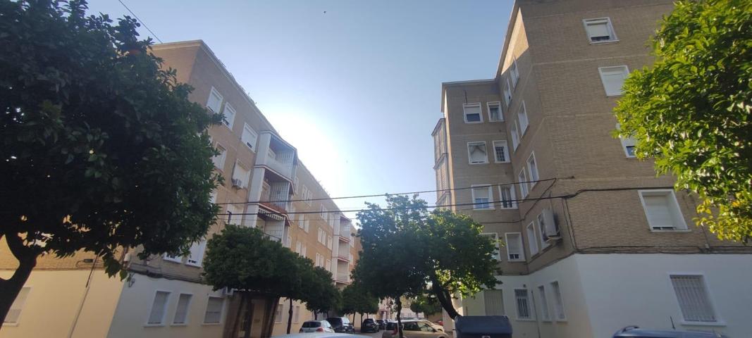Oportunidad piso de cuatro habitaciones en Pío XII photo 0