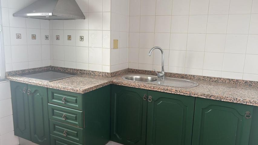 Zona norte San Joaquin vivienda sin muebles con aparcamiento privado en superficie. photo 0