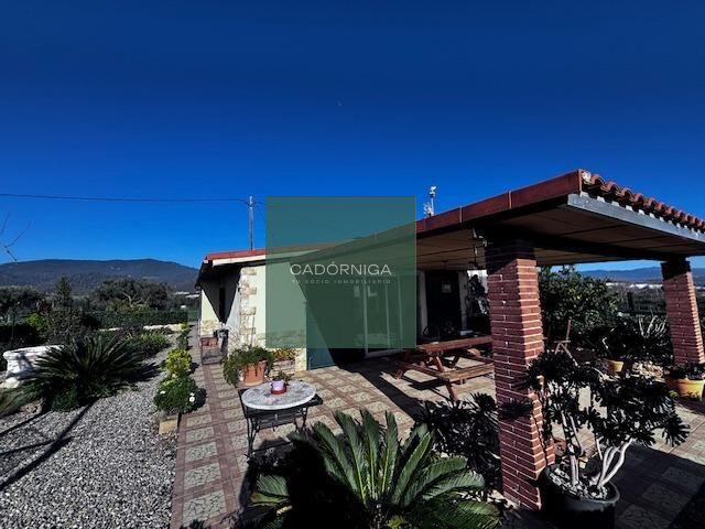 CASA CON GRAN TERRENO EN CALDES DE MONTBUI photo 0
