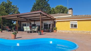 Completo chalet en Las Villas photo 0
