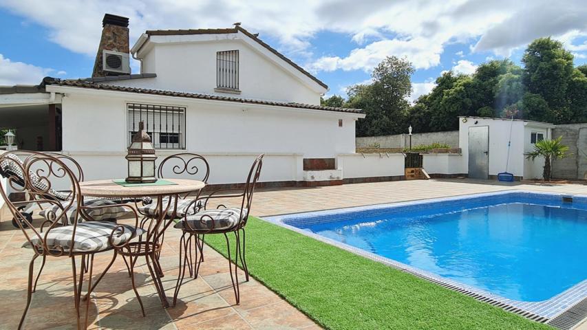 Chalet de gran tamaño en excelente zona photo 0