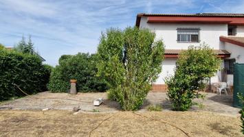 Alquiler vivienda pareada con jardín photo 0