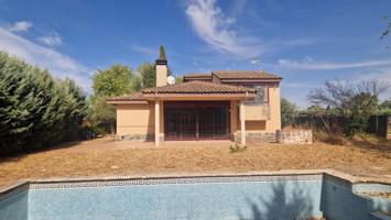 Chalet unifamiliar para reformar photo 0