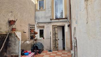 Casa de pueblo con patio photo 0