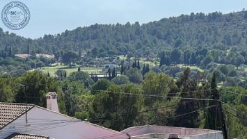QUIERES DISFRUTAR DE UN ENTORNO SUPER-AGRADABLE Y MIRA QUE VISTAS AL CAMPO DE GOLF photo 0