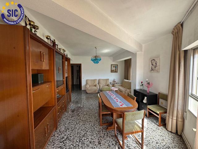 Piso Luminoso con Balcón y Cochera en el Corazón de Sant Joan de Moró photo 0