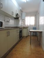 Piso de alquiler en Algiros de 3 habitaciones con balcón photo 0