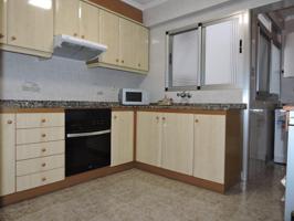 Piso en venta de 4 habitaciones en Benicalap ( Valencia ) photo 0