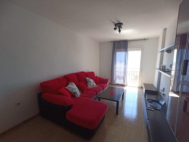 Piso de 3 habitaciones en Vicar photo 0