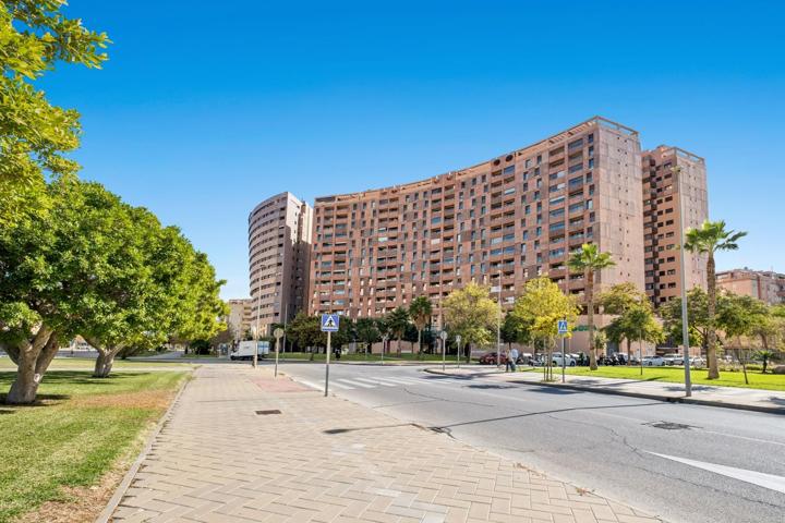 VIVIR POR ENCIMA DE TODO EN TEATINOS photo 0