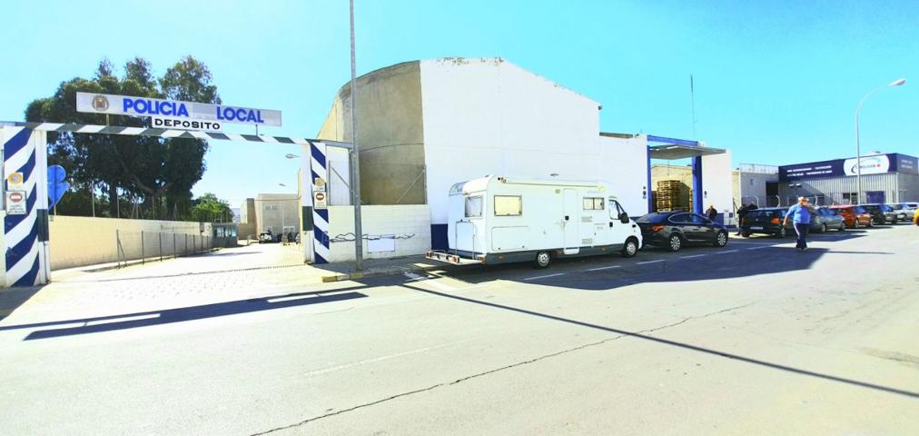 ALMACEN INDUSTRIAL BABEL JUNTO A POLICIA LOCAL photo 0