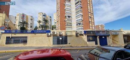 Amplio Local Comercial a Solo 150 Metros de la Playa - Oportunidad Única photo 0