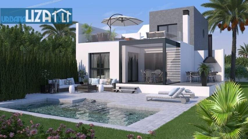 Exclusivos Chalets Individuales en La Font: Tu Hogar Soñado a un Paso de Playa Muchavista photo 0