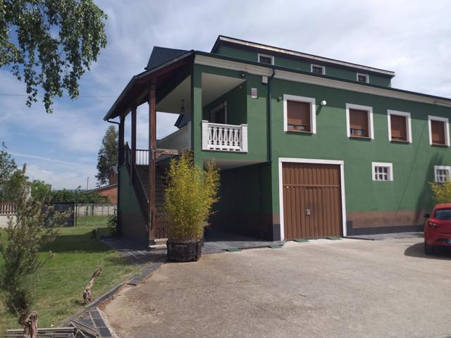 OPORTUNIDAD CASA CON TERRENO EN FUENTES NUEVAS photo 0