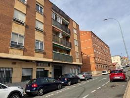 Se vende piso en Barrio Blanco photo 0