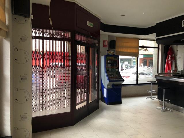 Local comercial en alquiler - Perfecto para cafetería photo 0
