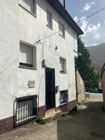 Casa en venta o alquiler con opción a compra en el valle de Laciana por 80.000€ photo 0