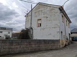 Casa rústica con terreno en Fabero photo 0
