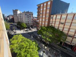 VENTA: Amplio piso en el centro de Ponferrada. photo 0