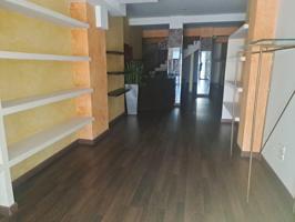 ALQUILER: Local Comercial en el Corazón de Ponferrada photo 0