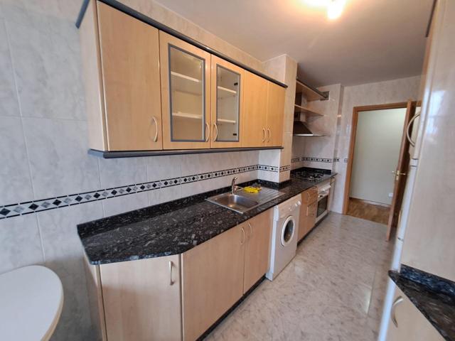 ALQUILER: Piso Ponferrada Zona Centro photo 0