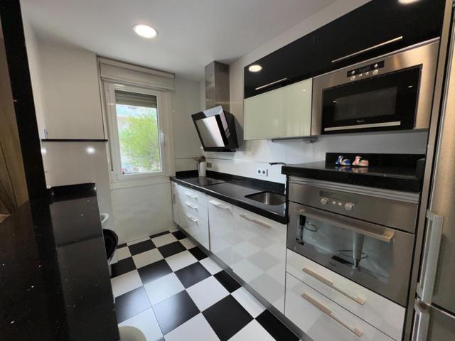 APARTAMENTO EN ALQUILER ZONA ALTA photo 0
