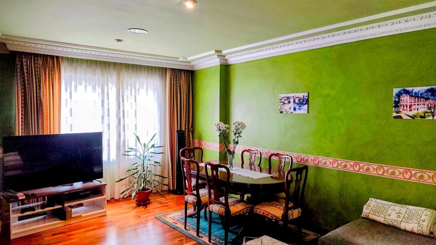 ALQUILER: Piso Avenida America. Ponferrada. photo 0