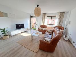 Piso muy luminoso en zona alta photo 0