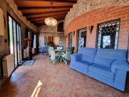CASAS INDIVIDUALES CON PARCELAS EN CIMBRIO (BARCENA DEL BIERZO) photo 0