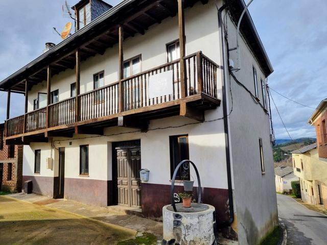 Casa Solariega en Magaz de Arriba, León: Un Refugio Encantador photo 0