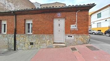 CASA EN VENTA EN CALLE JUAN DE JUNI - LEON photo 0
