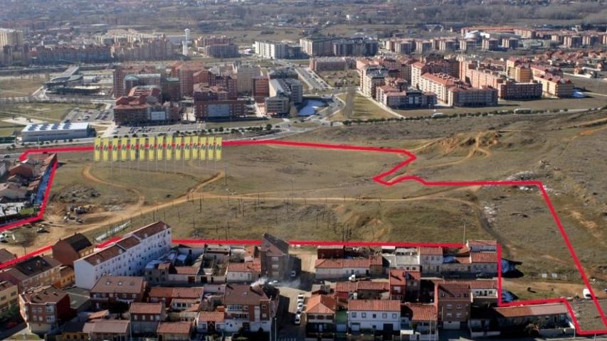 Terreno Urbanizable En venta en Las Eras De Renueva, Leon photo 0
