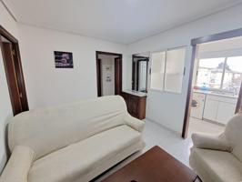 ¿ Buscas apartamento en alquiler cómodo para vivir y a un paso del centro? photo 0