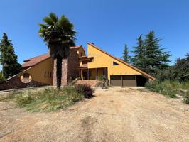 CHALET CON JARDIN EN CHOZAS DE ABAJO photo 0